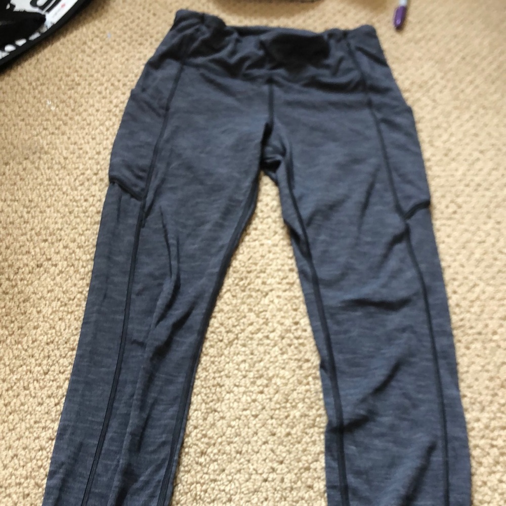 Lululemon Gray Leggings with Pockets Size 2